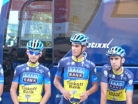 Jess, Alberto and Dani gratify the photographers before reconning the TTT course