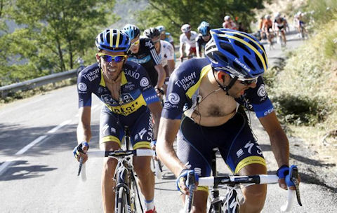 Dani Navarro pulls for Alberto Contador in Stage 4 to Valdezcaray