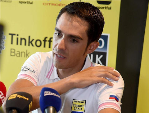 Alberto speaks to the press on the Giro's first rest day