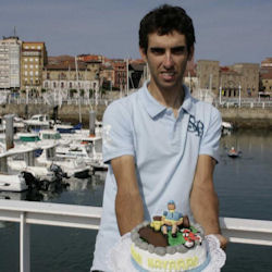 Dani Navarro celebrates a stage win with a custom cake