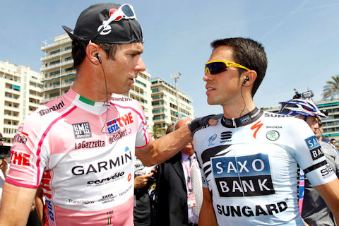 David Millar and Alberto Contador before Stage 4 processional in honor of Wouter Weylandt